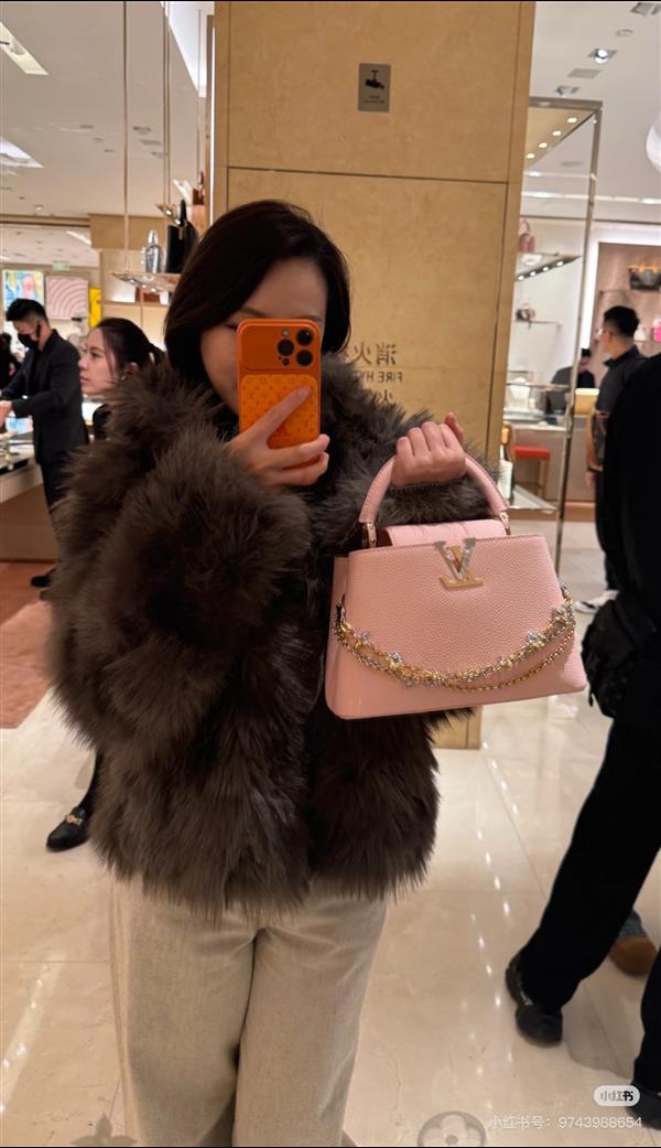 2026120164333888 270